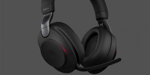 Jabra Evolve2 85 UC Black Angled Busylight with USB A Dongle DB 1